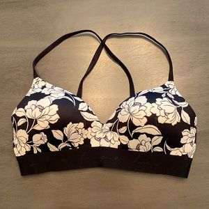 Wear everywhere wireless lightly lined PINK Victoria Secret bra